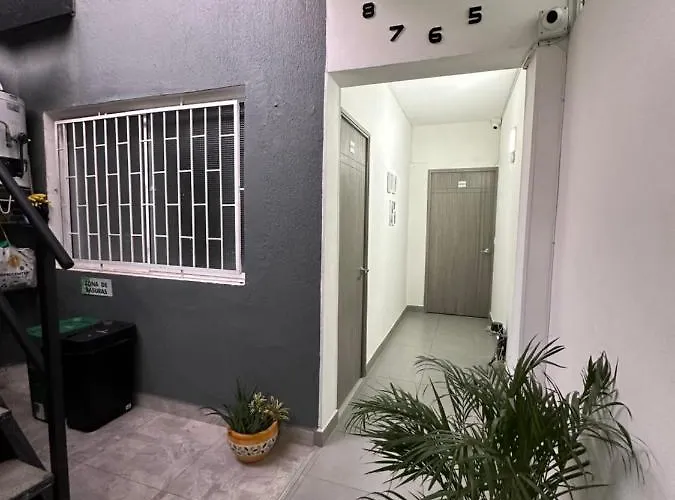 Aparta Estudio Amoblado 4 Medellin, San Joaquin