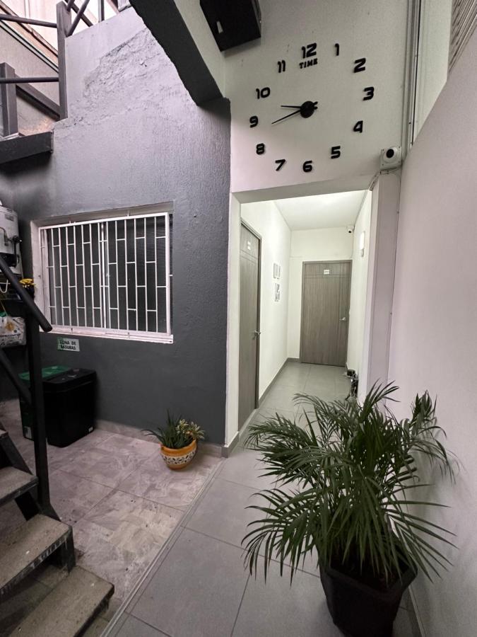 Aparta Estudio Amoblado 4 Medellin, San Joaquin Medellin